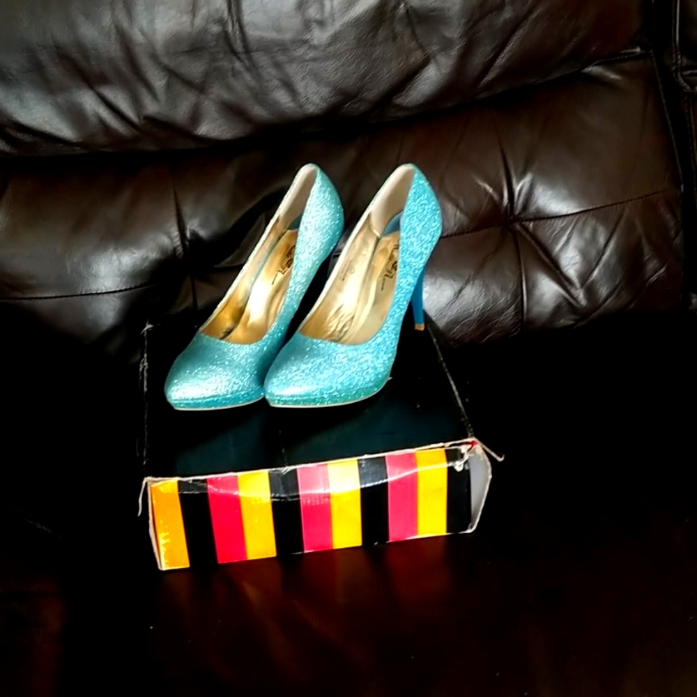 Aqua heels